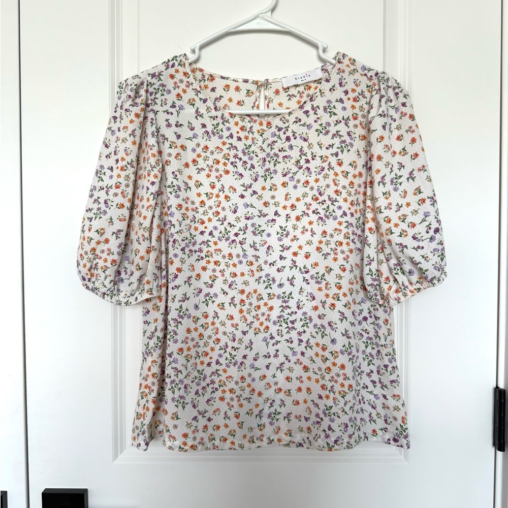 Elodie Women's Blouse Keyhole Back Short Sleeve Blouse In Ivory Floral